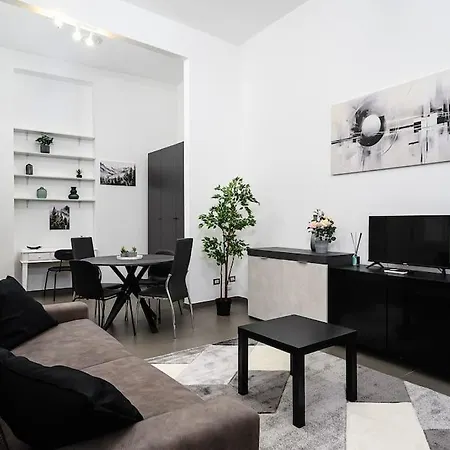 Duomo 4 Persone Via Torino Apartmán Milán