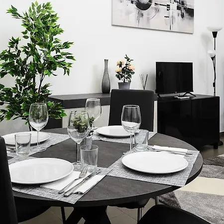 Duomo 4 Persone Via Torino Apartmán Milán